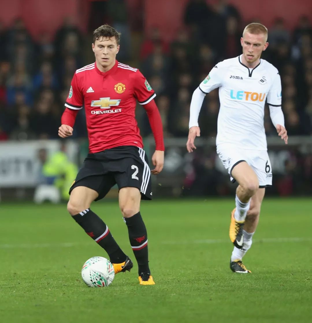 他在防守哈 他在防守哈